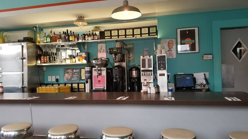 Oakhurst Diner | restaurant | 19 Main St, Millerton, NY 12546, USA | 5185921313 OR +1 518-592-1313