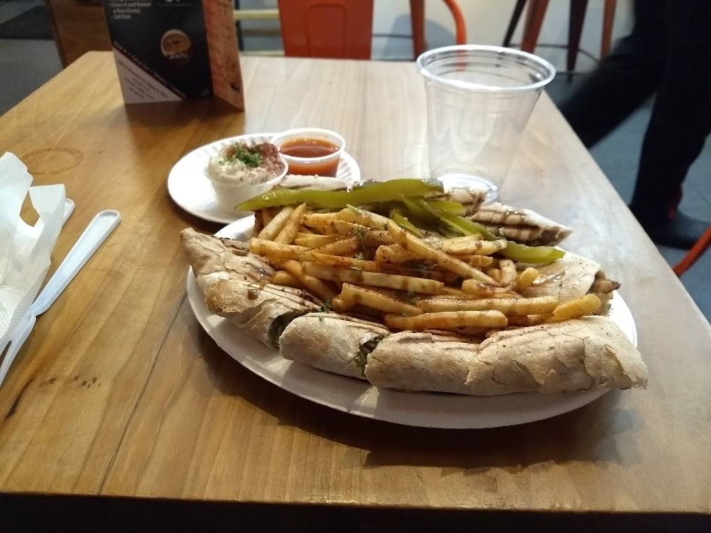 Zachi Express | restaurant | 3202 N Broadway, Chicago, IL 60657, USA | 7733271111 OR +1 773-327-1111