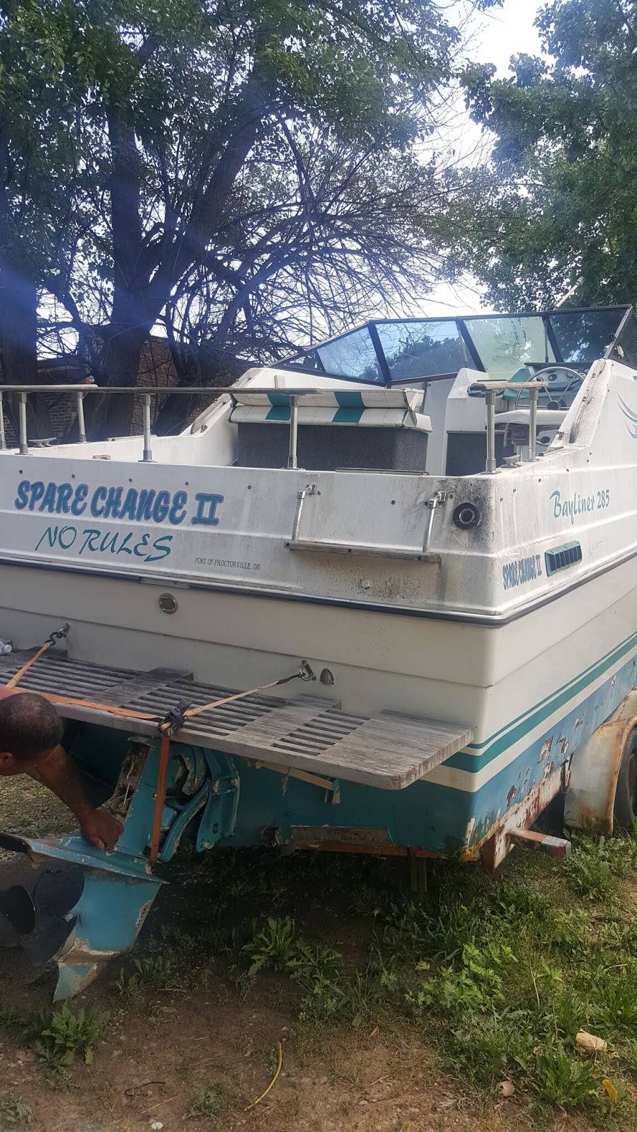 New World Restaurant | restaurant | 7927 Kinsman Rd, Cleveland, OH 44104, USA | 2169385261 OR +1 216-938-5261