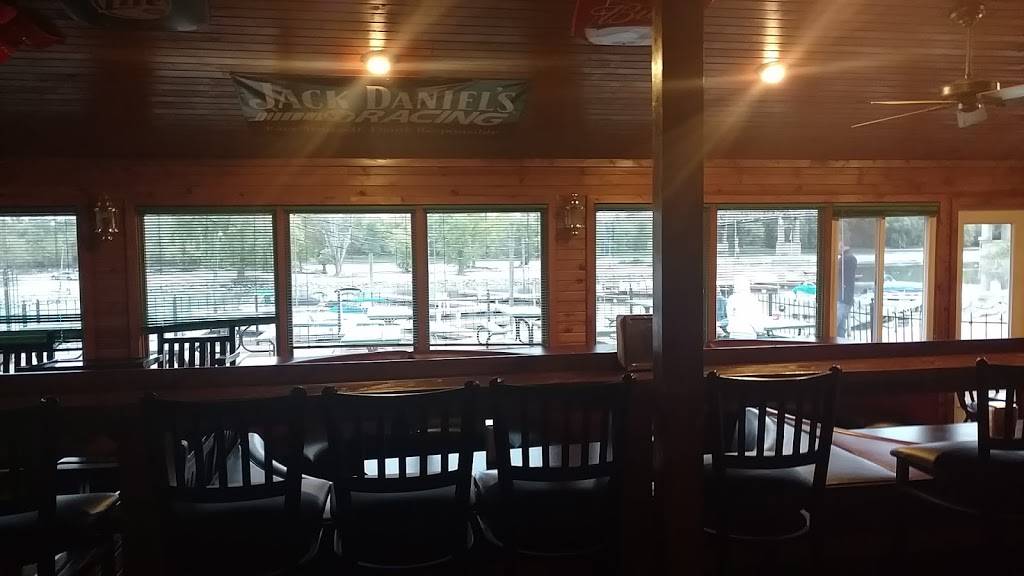 Landings At Henry Harbor LLC | restaurant | 210 Cromwell Dr, Henry, IL 61537, USA | 3093642181 OR +1 309-364-2181