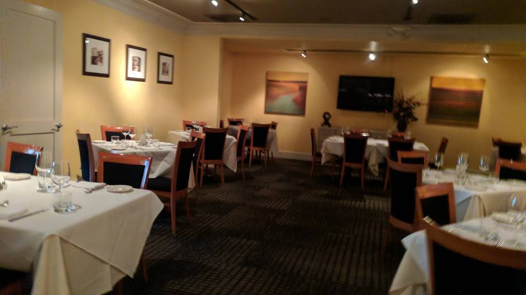 Michaelangelos | restaurant | 2198 Murray Hill Rd, Cleveland, OH 44106, USA | 2167210300 OR +1 216-721-0300