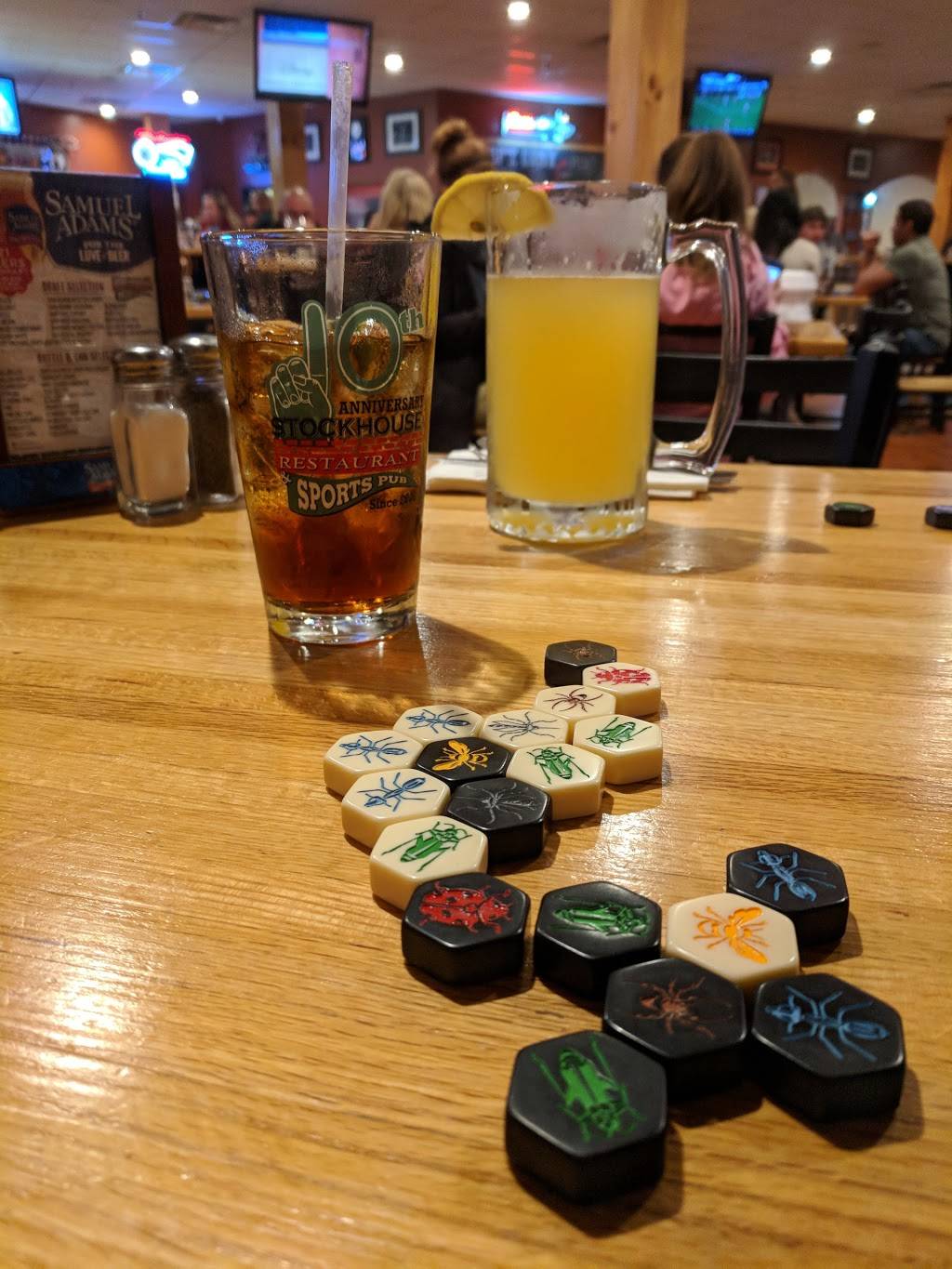 Stockhouse Restaurant & Sports | restaurant | 506 Main St, Westbrook, ME 04092, USA | 2078545600 OR +1 207-854-5600