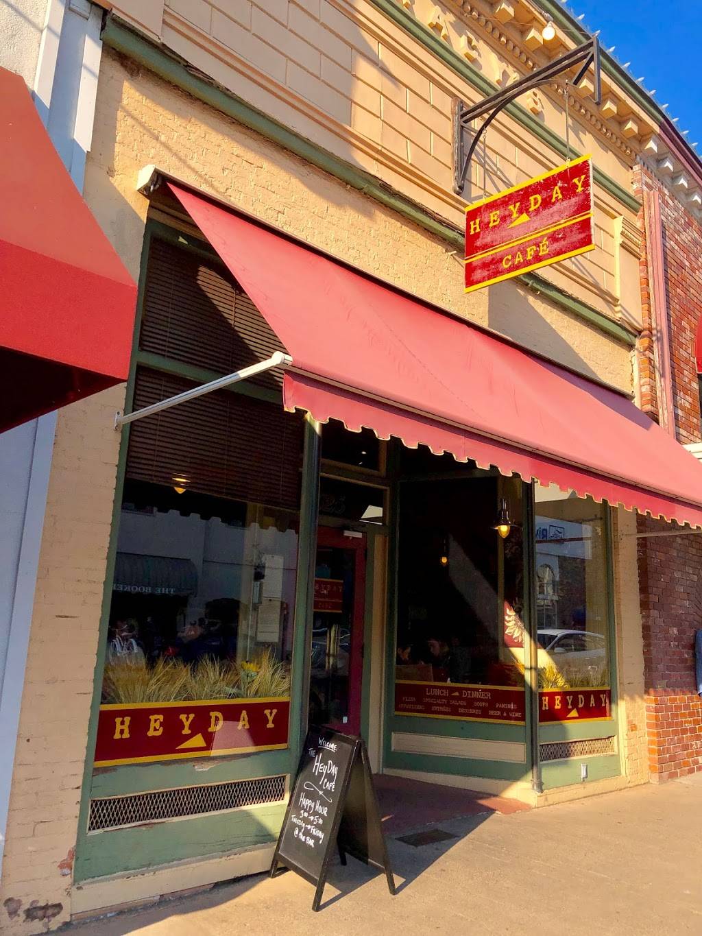 Heyday Café | restaurant | 325 Main St, Placerville, CA 95667, USA | 5306269700 OR +1 530-626-9700