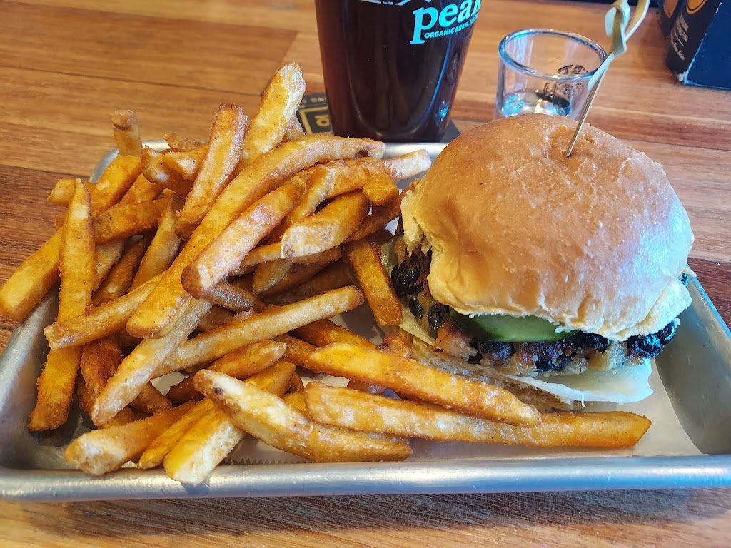 Renegades Pub | restaurant | 1004 Bennington St, Boston, MA 02128, USA | 6174187690 OR +1 617-418-7690