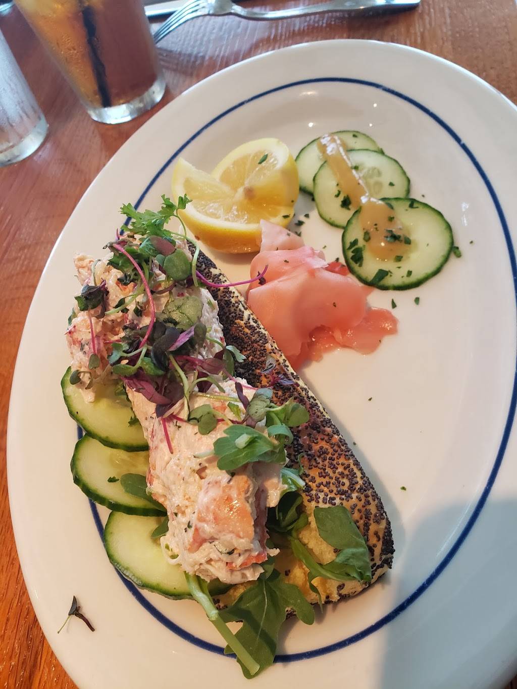 Hudson House | restaurant | 4448 Lovers Ln, Dallas, TX 75225, USA | 2145832255 OR +1 214-583-2255