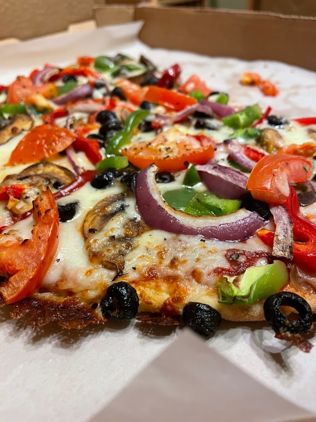 Rudloofs Pizza Und Brats | restaurant | 265 US-2, Leavenworth, WA 98826, USA | 5095481505 OR +1 509-548-1505