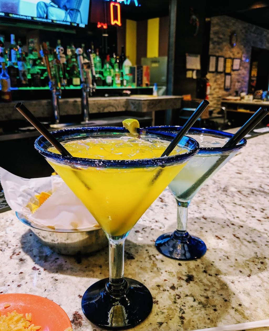 La Hacienda Mexican Restaurant | restaurant | 5905 W Kellogg Dr, Wichita, KS 67209, USA | 3164258711 OR +1 316-425-8711