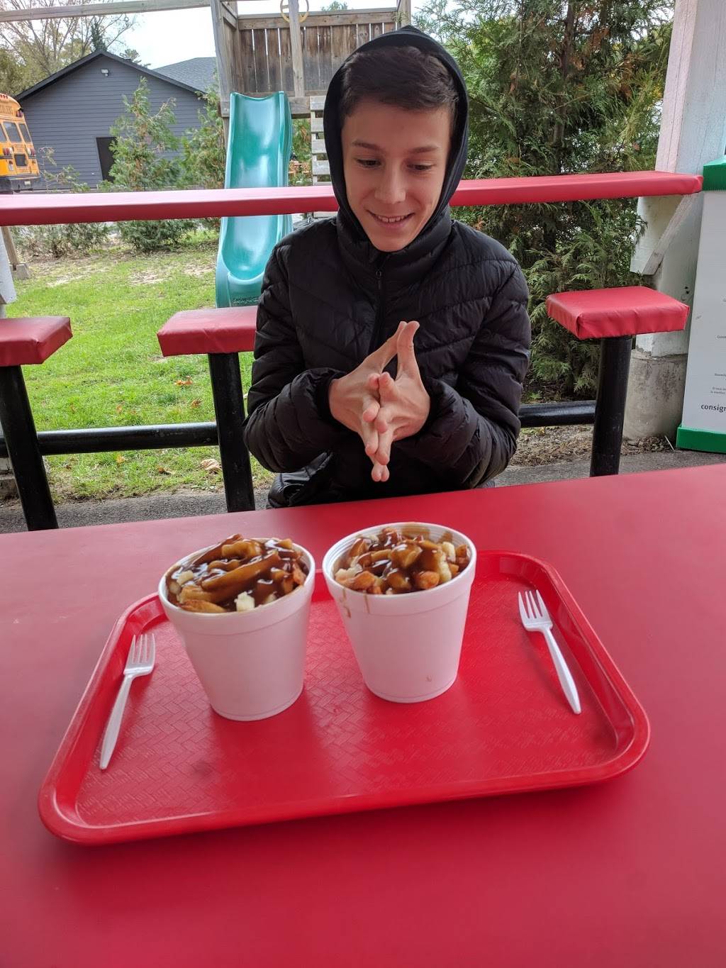 Patati Patata | restaurant | 2021-2035 Route du Carrefour, Val-des-Monts, QC J8N 7T6, Canada | 8194317646 OR +1 819-431-7646