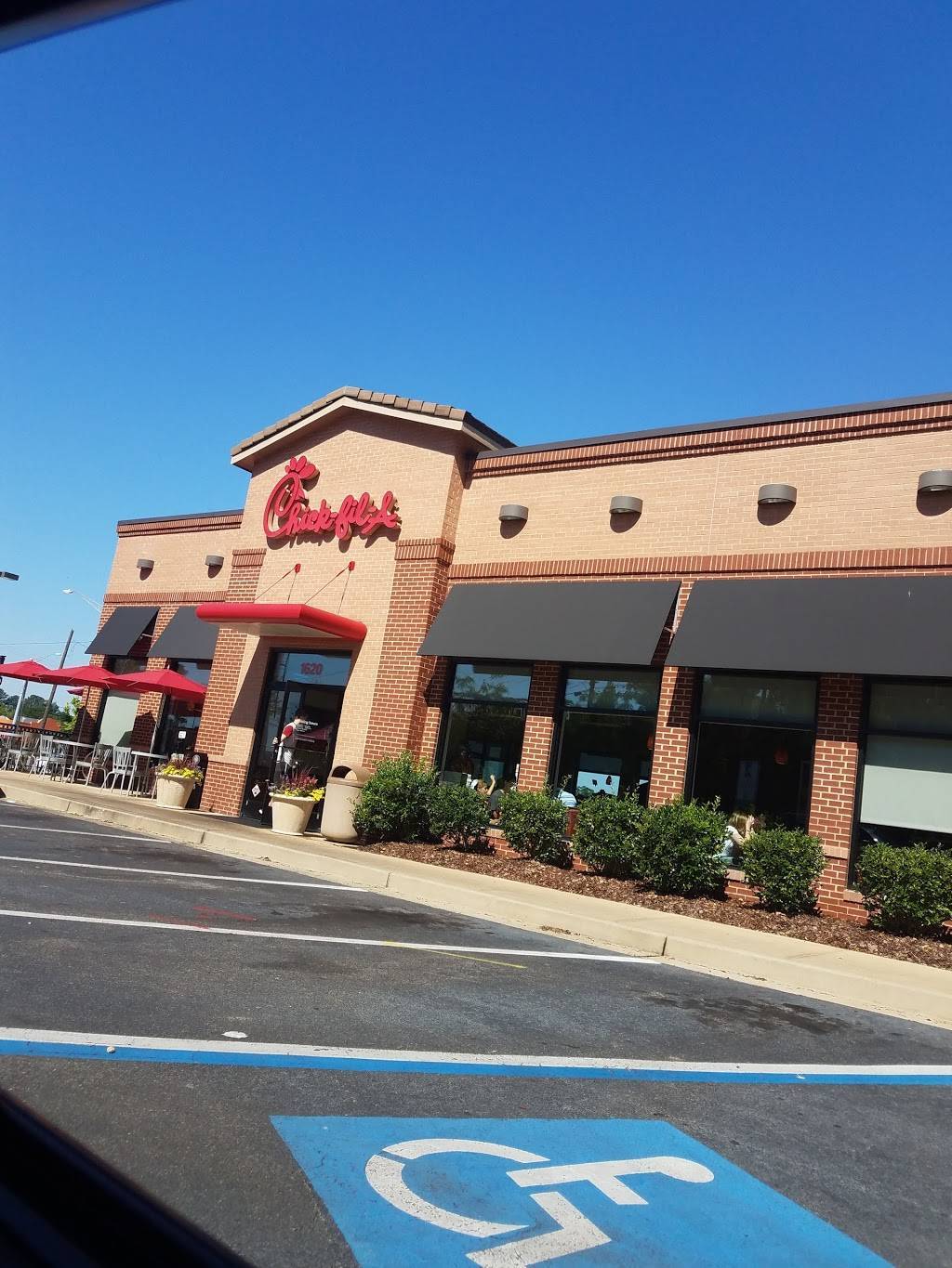 Chick-fil-A | restaurant | 1620 McFarland Blvd, Northport, AL 35476, USA | 2053301110 OR +1 205-330-1110