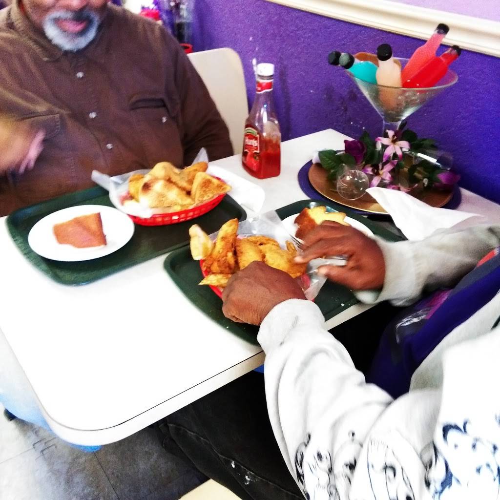 Gourmet Punch & More Cafe | restaurant | 4978 Soutel Dr #101, Jacksonville, FL 32208, USA | 9048684556 OR +1 904-868-4556