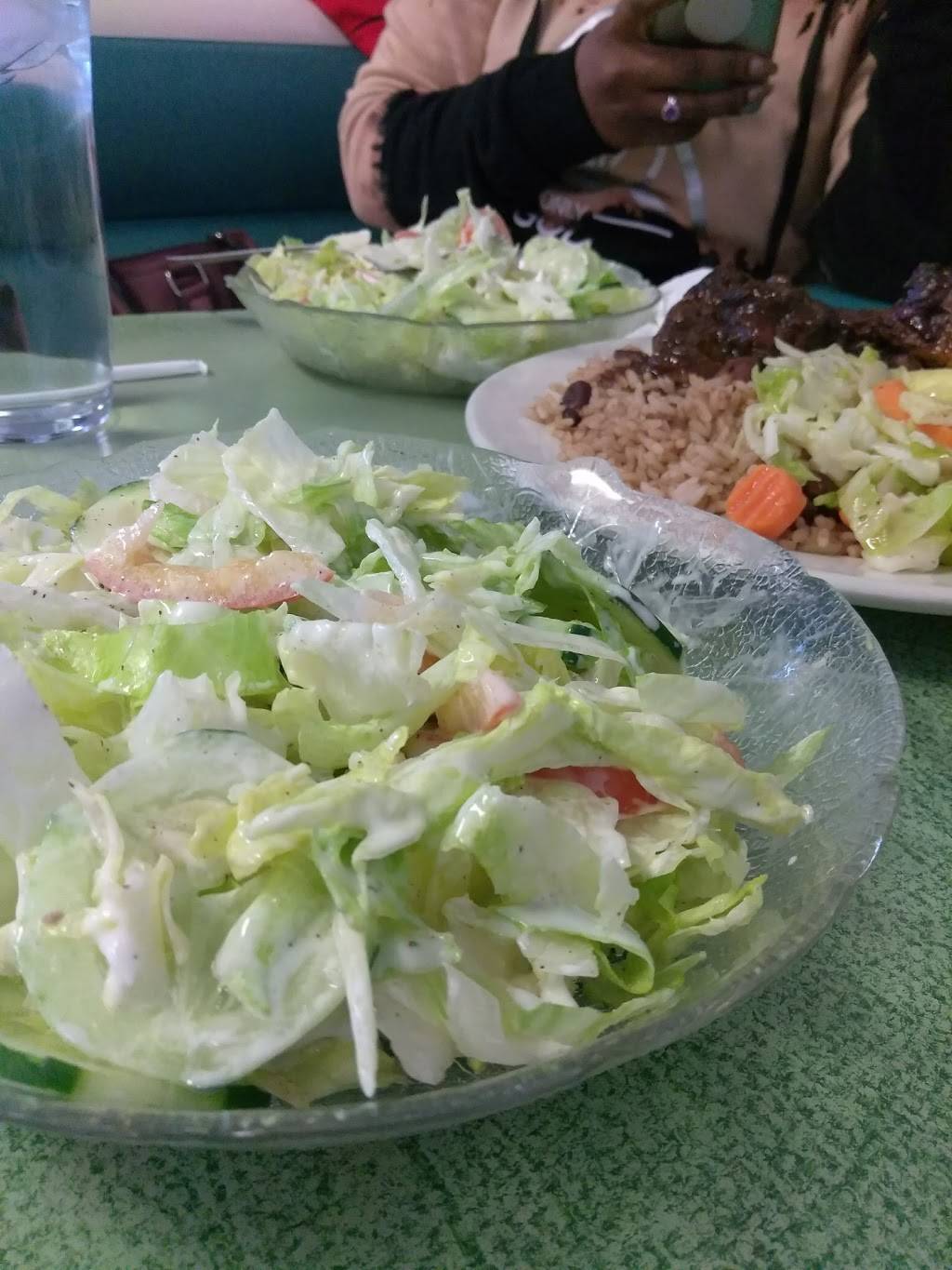 Taste of the Islands Restaurant | restaurant | 2231 34th St S, St. Petersburg, FL 33711, USA | 7273214157 OR +1 727-321-4157