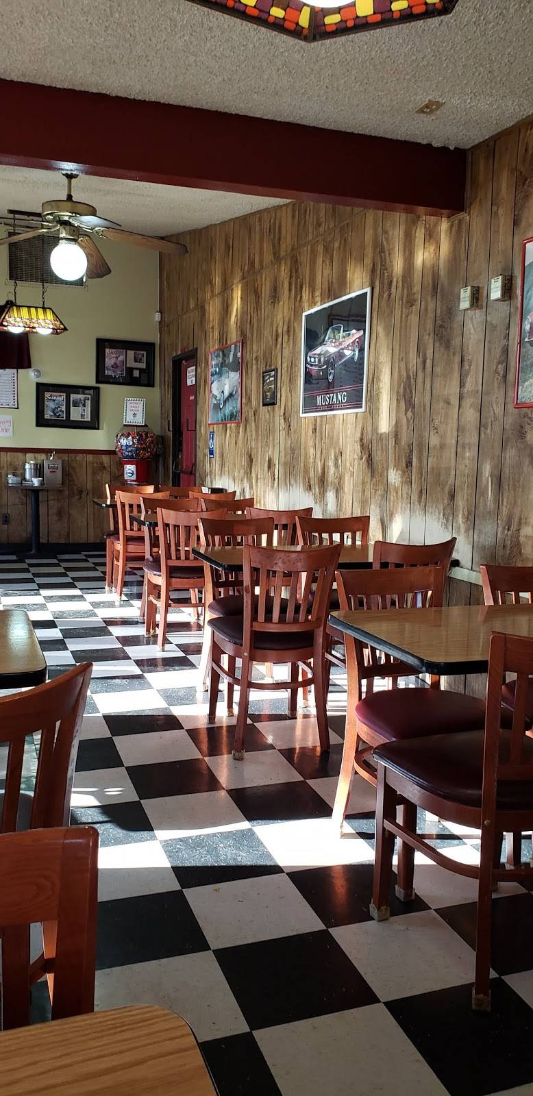 Big Als Drive In | restaurant | 1844 Esplanade, Chico, CA 95926, USA | 5303422722 OR +1 530-342-2722