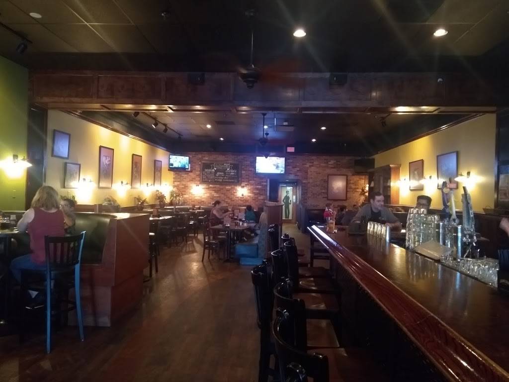 Shellhammers | restaurant | 9 University Dr, Newark, DE 19702, USA | 3027380758 OR +1 302-738-0758