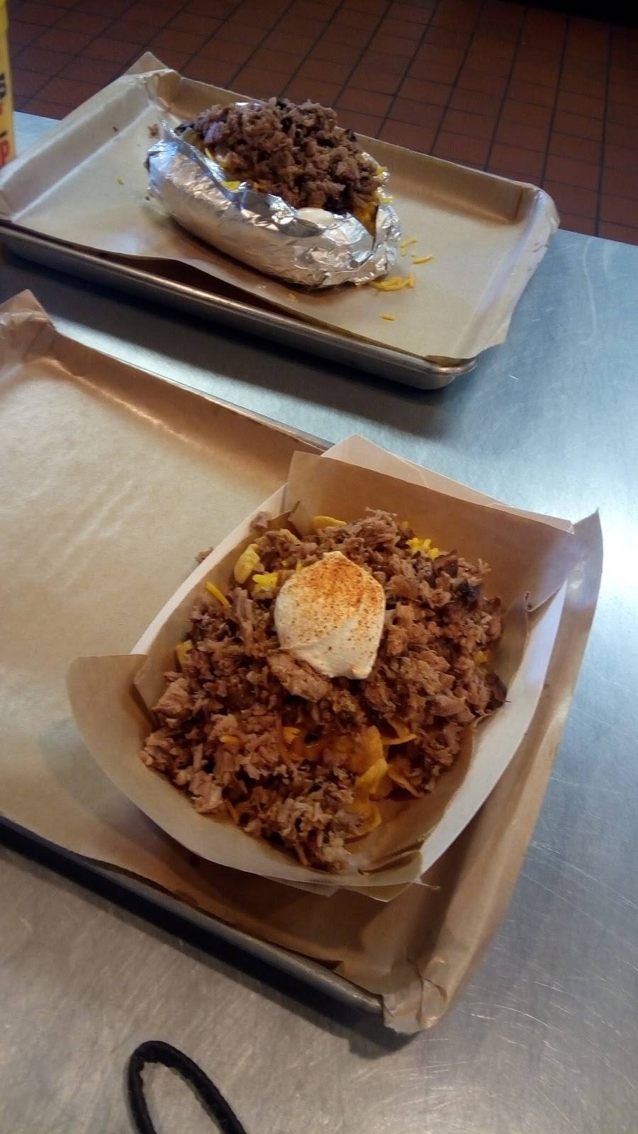 Dickeys Barbecue Pit | restaurant | 1510 Corsicana Hwy, Hillsboro, TX 76645, USA | 2542211076 OR +1 254-221-1076