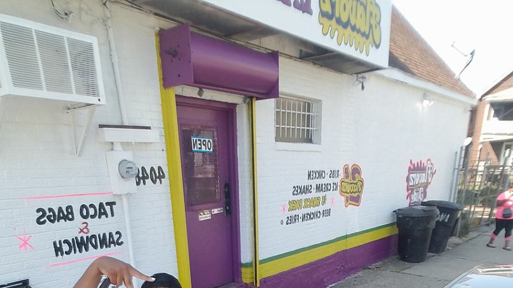 21 Flavorz Express | restaurant | 4048 Bewick St, Detroit, MI 48214, USA | 3139224070 OR +1 313-922-4070