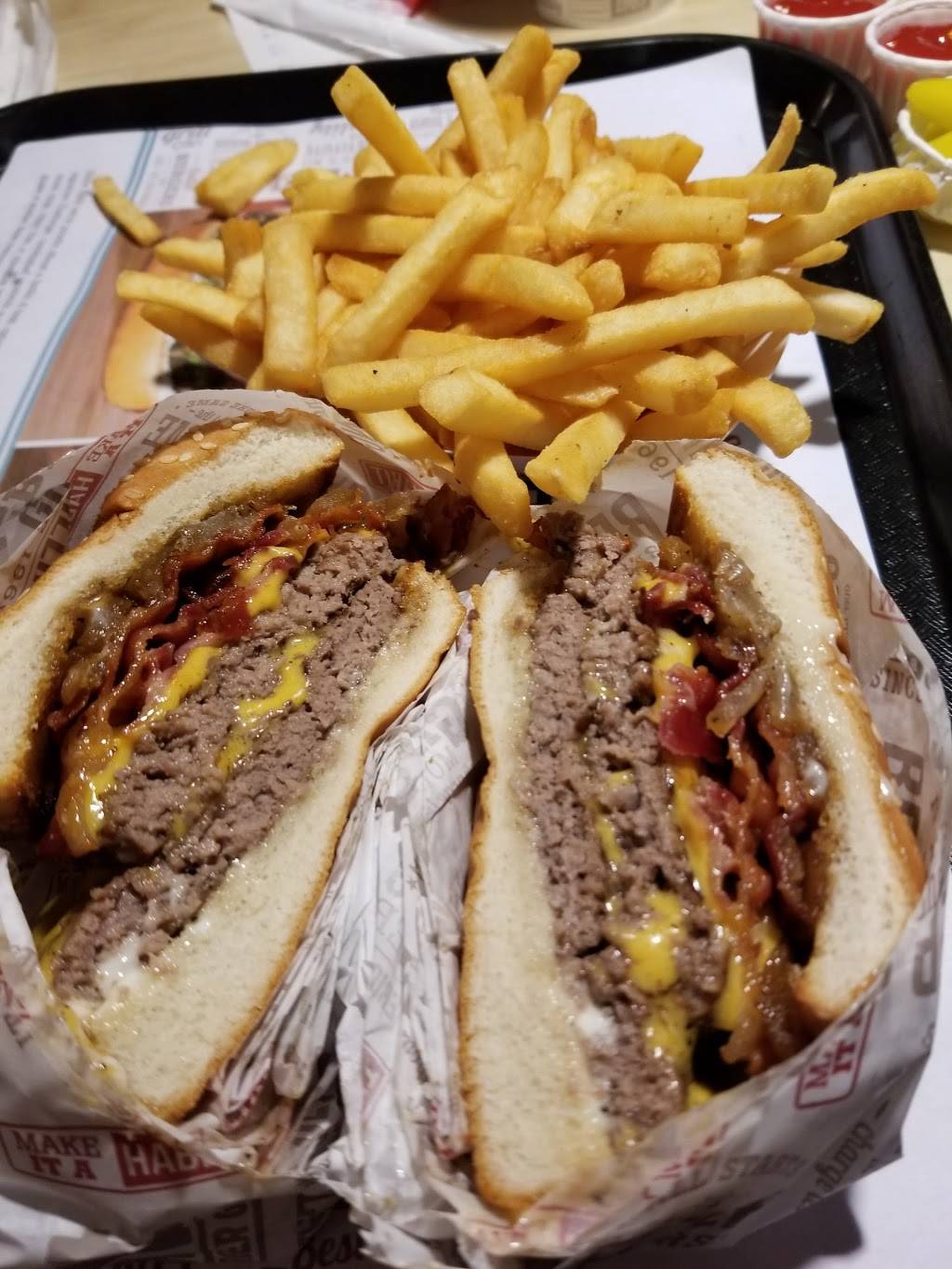 The Habit Burger Grill | restaurant | 30067 Haun Rd, Menifee, CA 92584, USA | 9516722295 OR +1 951-672-2295