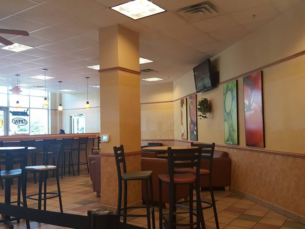 Subway | restaurant | 380 W Western Ave, Muskegon, MI 49440, USA | 2317476845 OR +1 231-747-6845