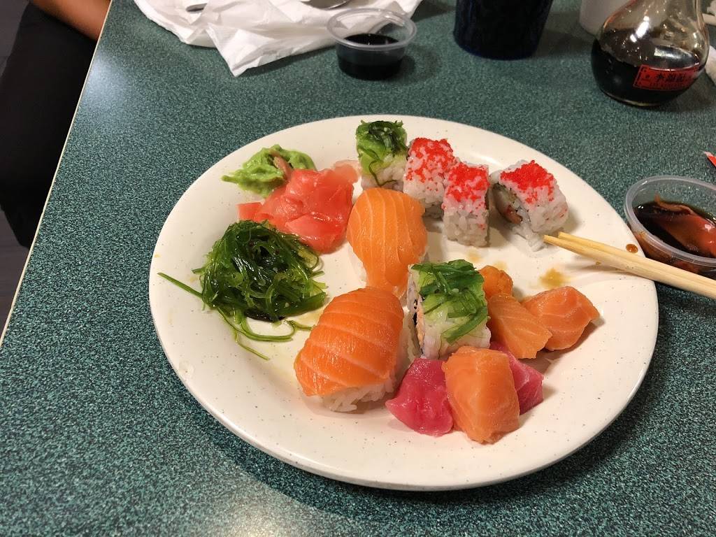 New Peking Buffet | restaurant | 100 Live Oaks Blvd, Casselberry, FL 32707, USA | 4077907011 OR +1 407-790-7011