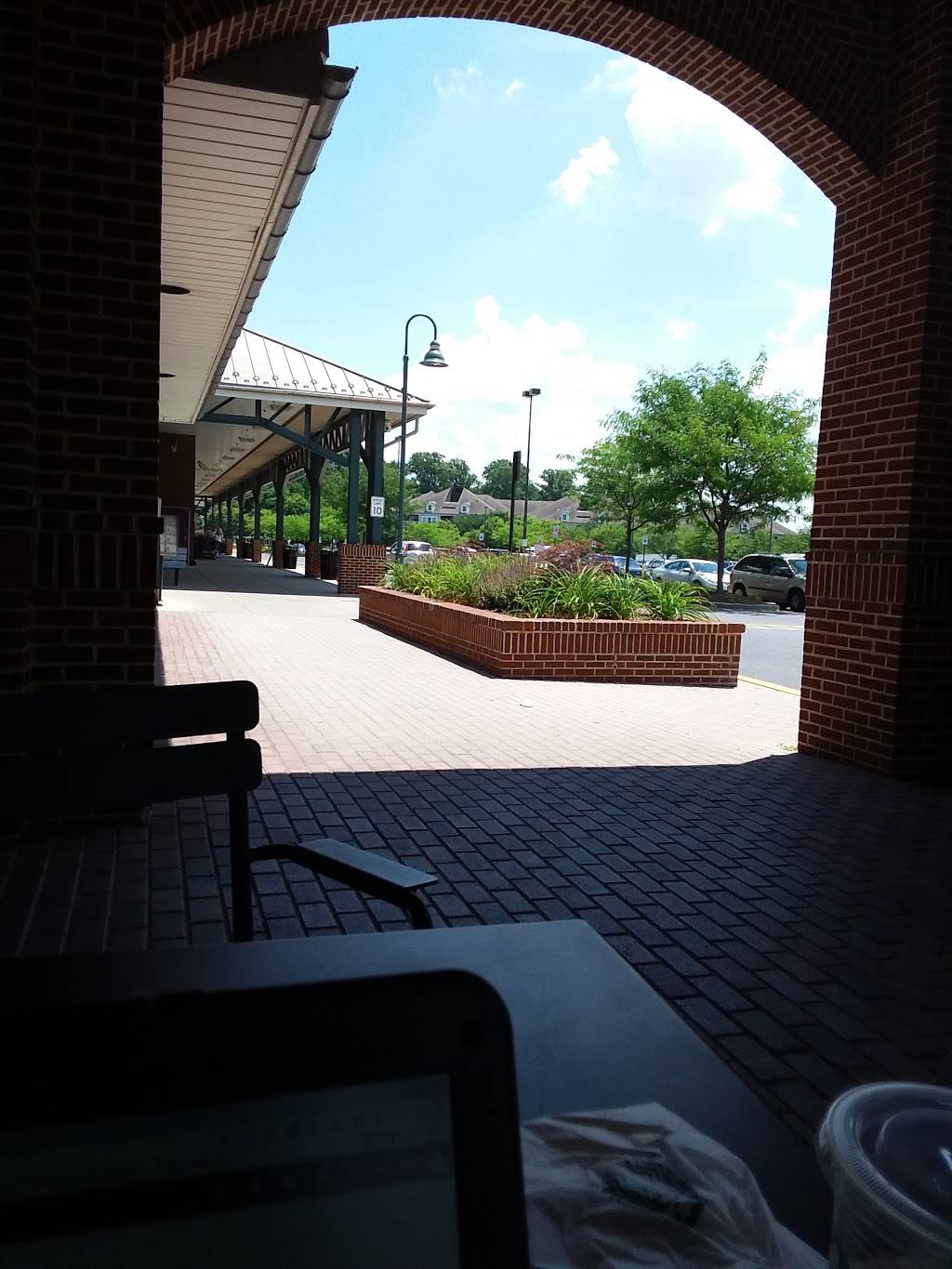 Starbucks | cafe | 13408 Kingsview Village Ave, Germantown, MD 20874, USA | 3015406827 OR +1 301-540-6827