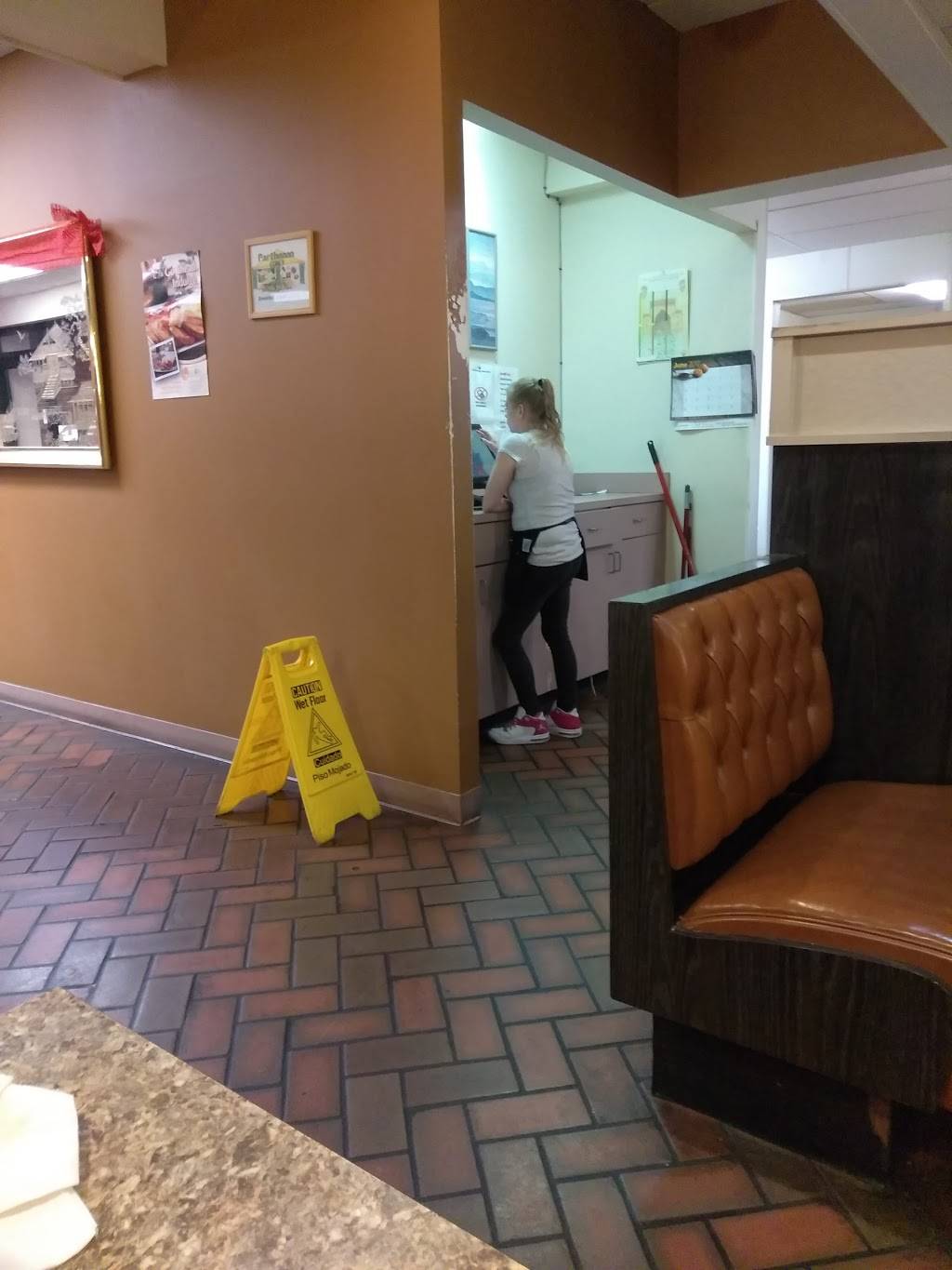 Parthenon Gyros | restaurant | 27301 Dequindre Rd #100, Madison Heights, MI 48071, USA | 2485483699 OR +1 248-548-3699