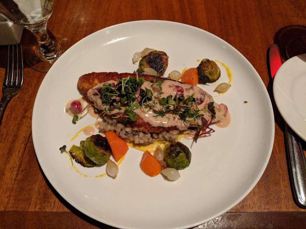 River Oaks Restaurant | restaurant | 5871 Poplar Ave, Memphis, TN 38119, USA | 9016839305 OR +1 901-683-9305