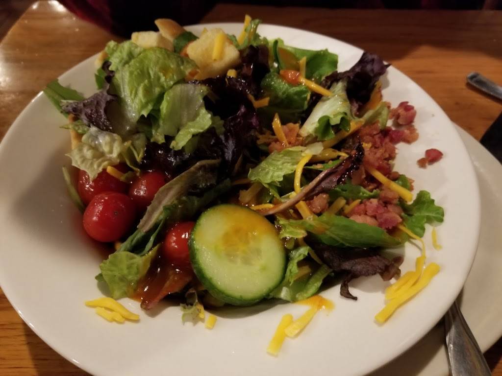 Cracker Barrel Old Country Store | restaurant | 1440 Greenbrier Pkwy, Chesapeake, VA 23320, USA | 7573660525 OR +1 757-366-0525