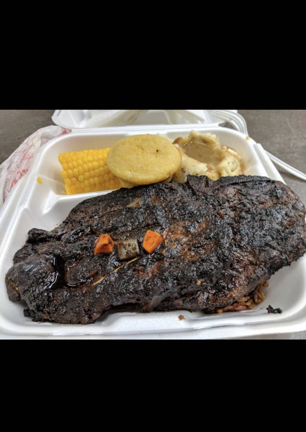 Mini chi-chi | restaurant | 5431 W Madison St, Chicago, IL 60644, USA | 7733790970 OR +1 773-379-0970