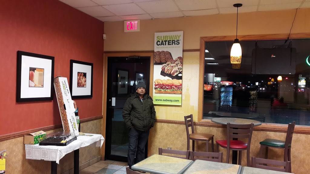 Subway Restaurants | restaurant | 2380 E Main St, Plainfield, IN 46168, USA | 3178396608 OR +1 317-839-6608