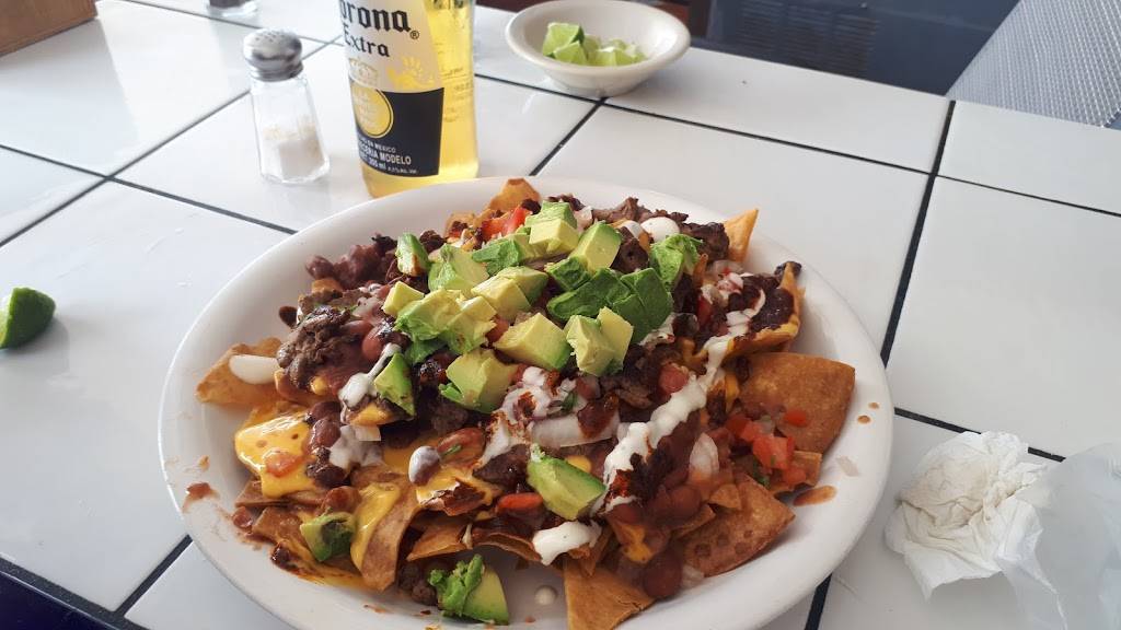 Tacos and Beers | restaurant | Mártires de Pinos Altos 18, Obrera, 22703 Rosarito, B.C., Mexico | 0446642061078 OR +52 1 664 206 1078