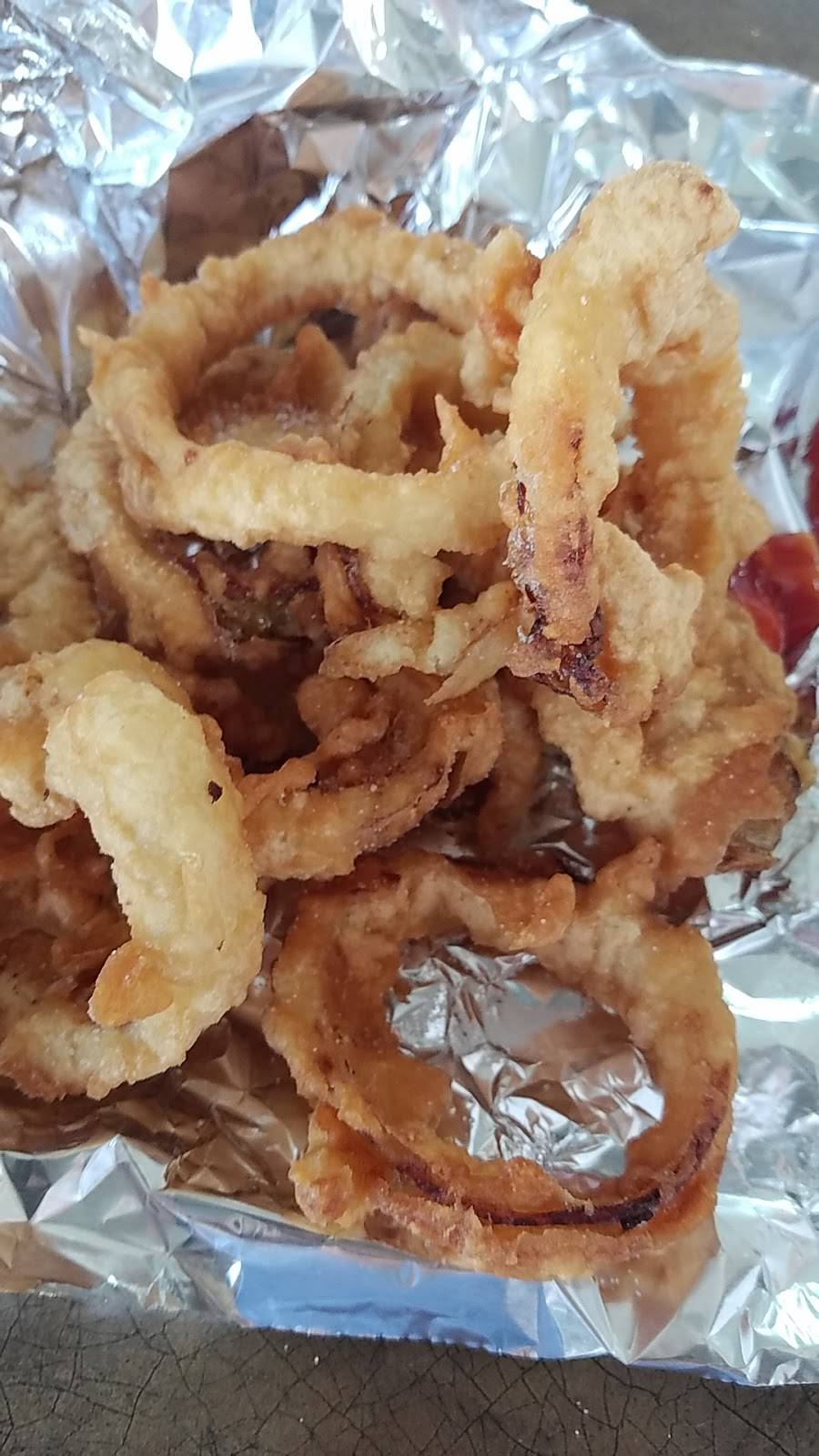 R-B Drive In | restaurant | 201 E Ave A #7452, Hutchinson, KS 67501, USA | 6206629713 OR +1 620-662-9713