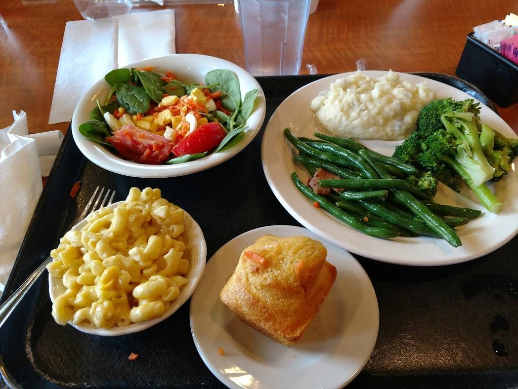 Lubys | restaurant | 2400 S MacGregor Way, Houston, TX 77021, USA | 7137471913 OR +1 713-747-1913