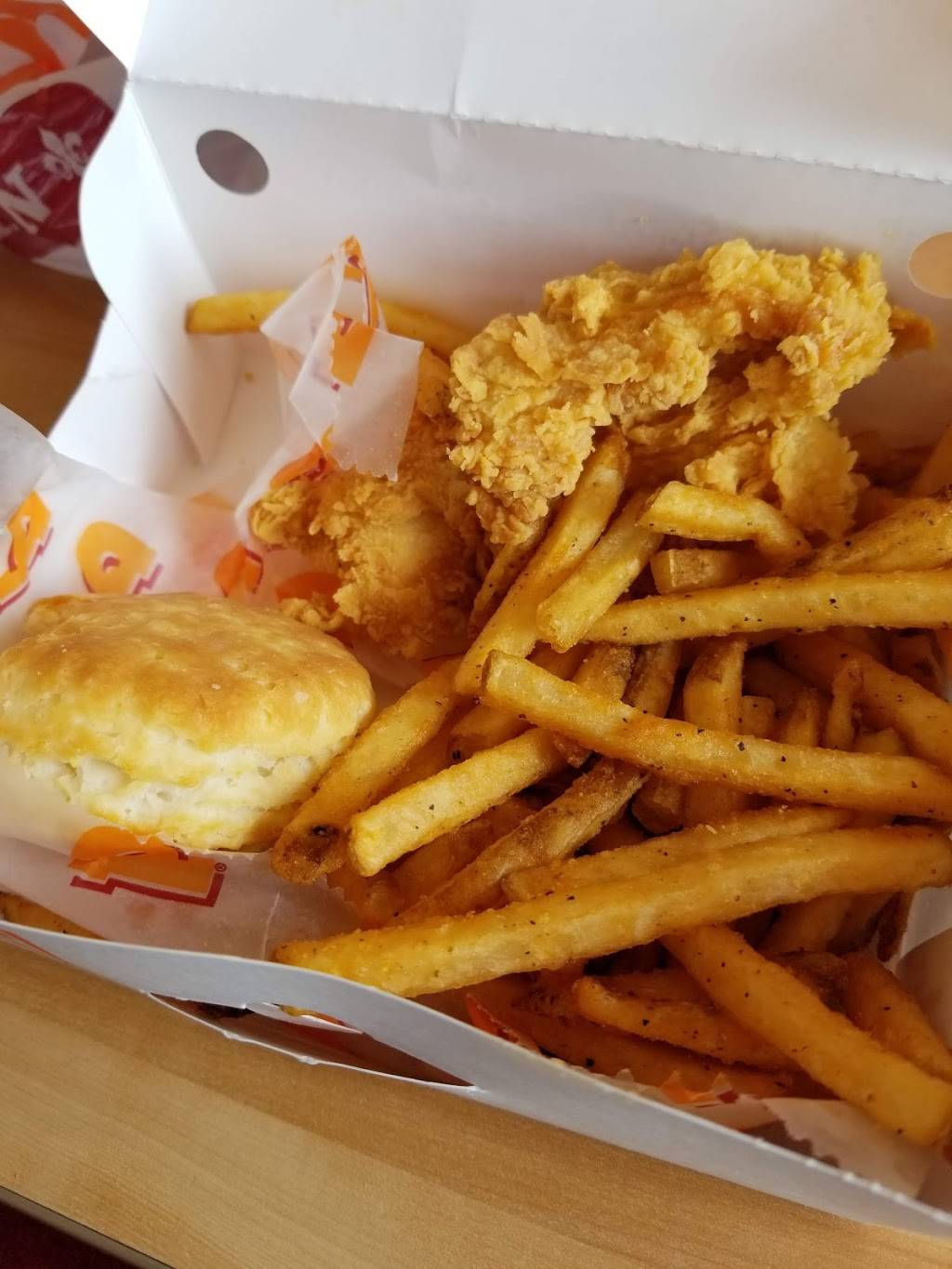 Popeyes Louisiana Kitchen | restaurant | 2595 Nottingham Way, Trenton, NJ 08619, USA | 6095868595 OR +1 609-586-8595