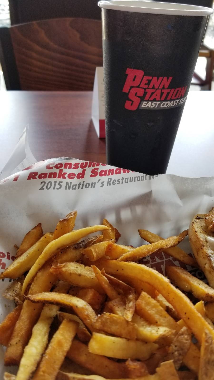 Penn Station East Coast Subs | meal takeaway | 231 Harvard Dr, Edwardsville, IL 62025, USA | 6186560777 OR +1 618-656-0777