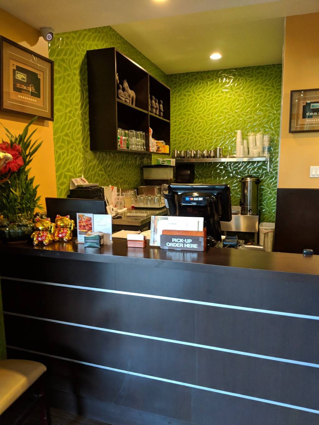 GOURMET PALACE | restaurant | 12910 W Magnolia Blvd, Sherman Oaks, CA 91423, USA | 8187630083 OR +1 818-763-0083