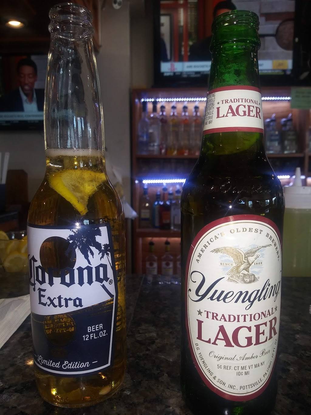 Fibbers Sports Bar & Grille | restaurant | 327 S 69th St, Upper Darby, PA 19082, USA | 6107343400 OR +1 610-734-3400