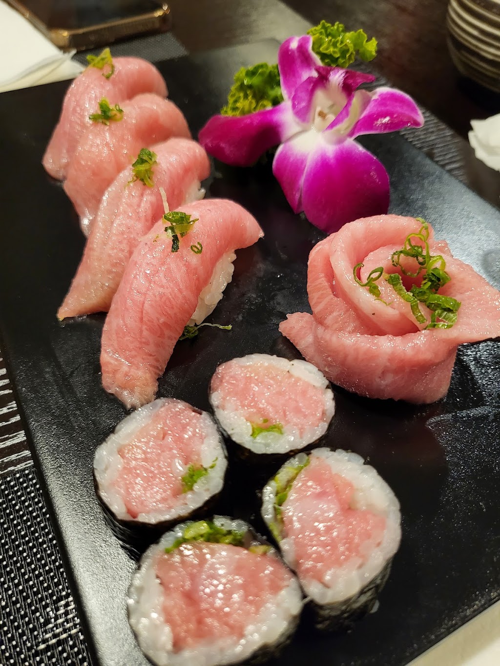 John’s Sushi House | restaurant | 7980 Oxford Ave, Philadelphia, PA 19111, USA | 2677032388 OR +1 267-703-2388