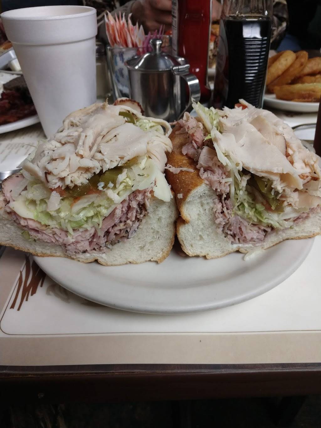 Twinnys Place | meal takeaway | 162 N Main St, Galena, MD 21635, USA | 4106485784 OR +1 410-648-5784