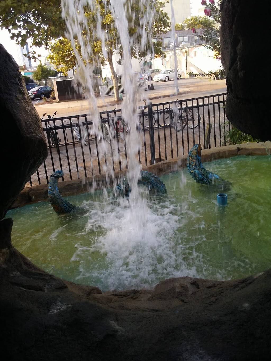 Pirates Paradise Mini Golf | meal takeaway | 2109 Pacific Ave, Virginia Beach, VA 23451, USA | 7574229822 OR +1 757-422-9822