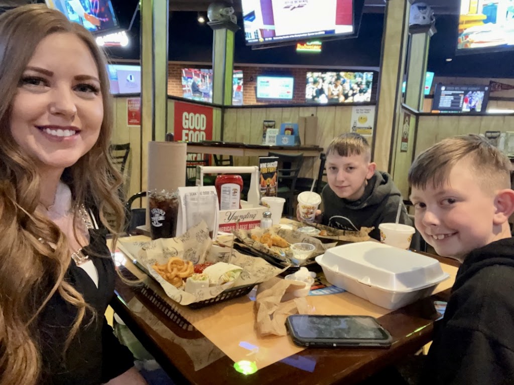 Wings Etc. | restaurant | 1804 Washington Blvd Suite A, Belpre, OH 45714, USA | 7408603222 OR +1 740-860-3222