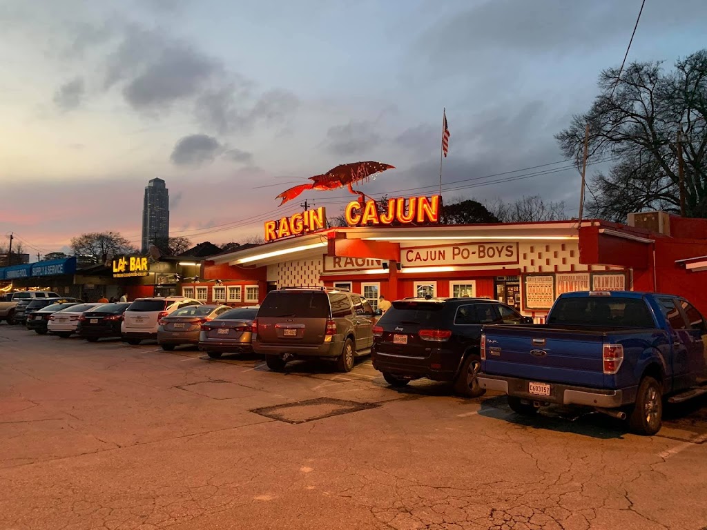 Ragin Cajun | restaurant | 4302 Richmond Ave, Houston, TX 77027, USA | 7136236321 OR +1 713-623-6321