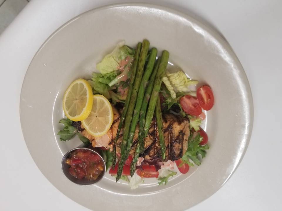 Old Mill Manor Restaurant | restaurant | 219 Old Mill Rd, Winchester, TN 37398, USA | 9313272277 OR +1 931-327-2277