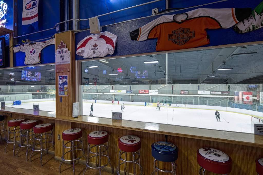 The Blue Line Pub & Cafe | restaurant | 11111 OMalley Centre Dr, Anchorage, AK 99515, USA | 9078684309 OR +1 907-868-4309