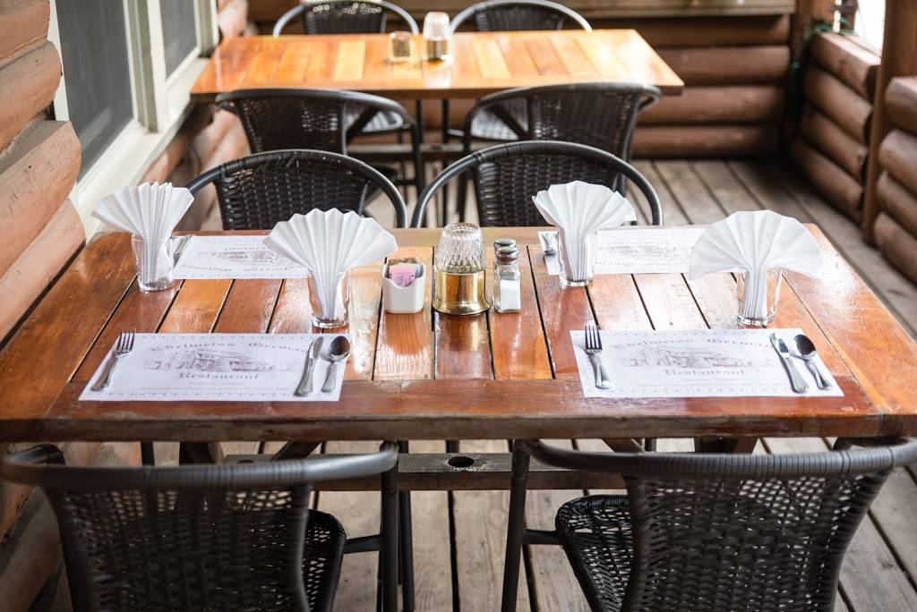 Edelweiss Restaurant | restaurant | 19 Edelweuiss Lane, Staunton, VA 24401, USA | 5403371203 OR +1 540-337-1203