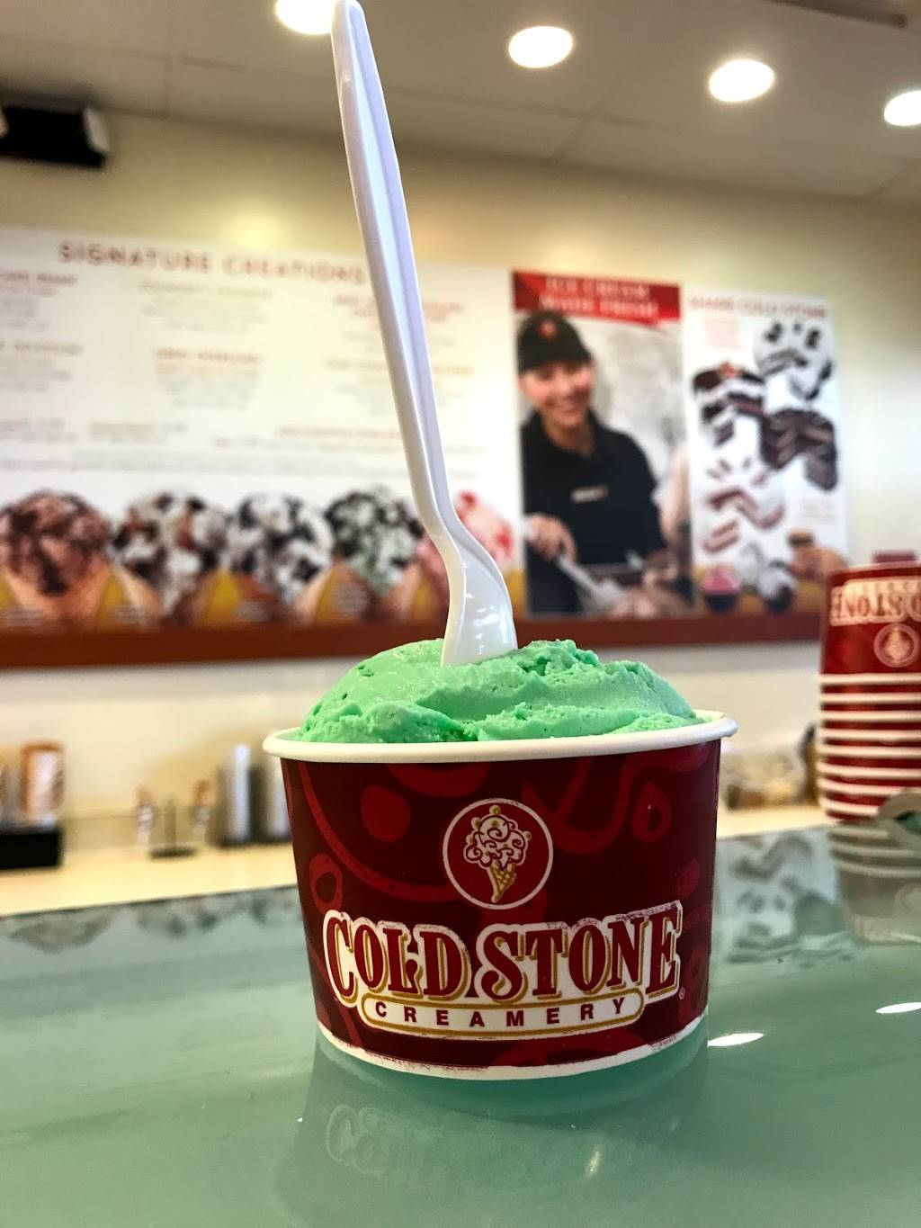 Cold Stone Creamery | bakery | 13027 Worldgate Dr, Herndon, VA 20170, USA | 7034816501 OR +1 703-481-6501