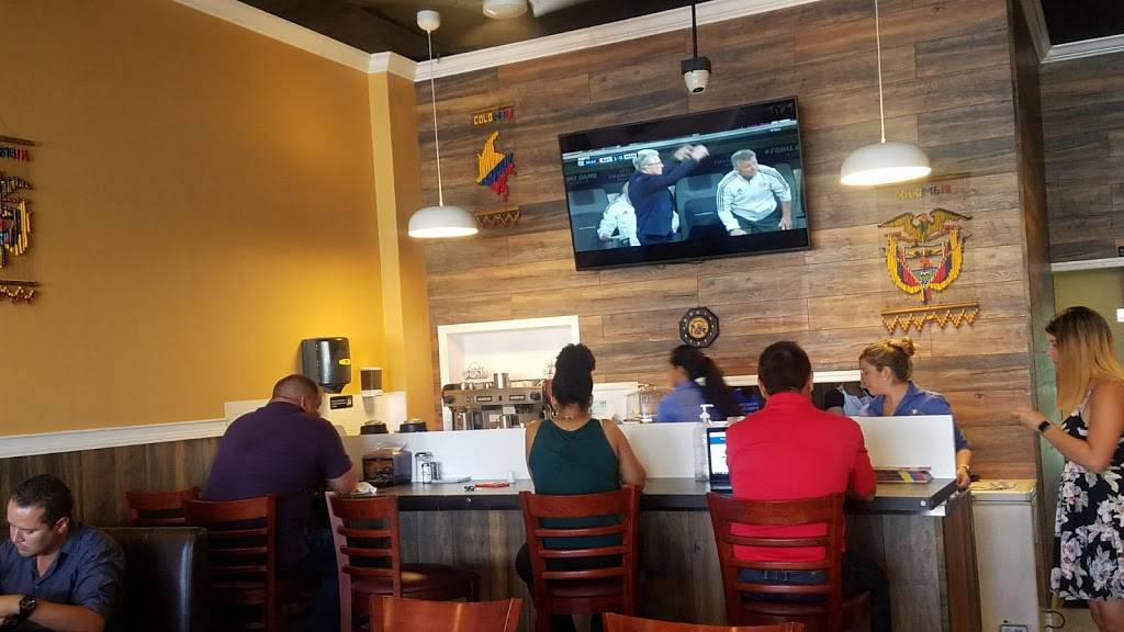 Ruta 75 | restaurant | 8200 W 33rd Ave, Hialeah, FL 33018, USA | 7863324419 OR +1 786-332-4419