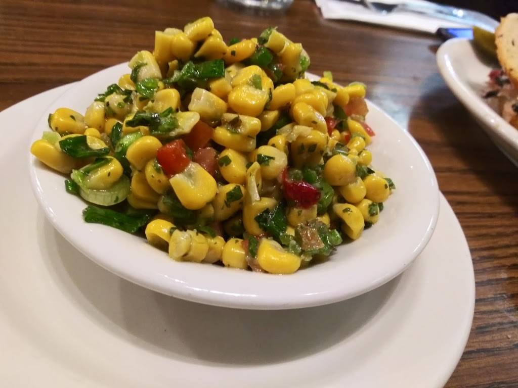 Greenblatts Deli & Fine Wines | meal takeaway | 8017 Sunset Blvd, Los Angeles, CA 90046, USA | 3236560606 OR +1 323-656-0606