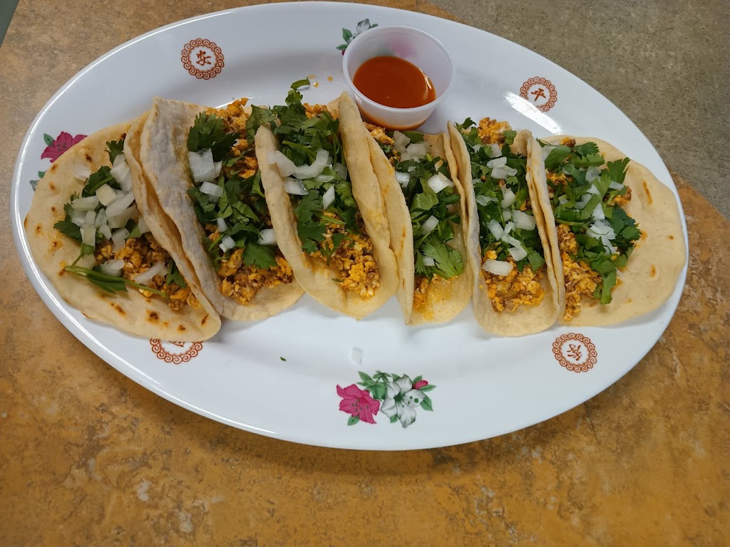 Doña Mary pupuseria2 | restaurant | 701 David Dr, Metairie, LA 70003, USA | 5042188696 OR +1 504-218-8696