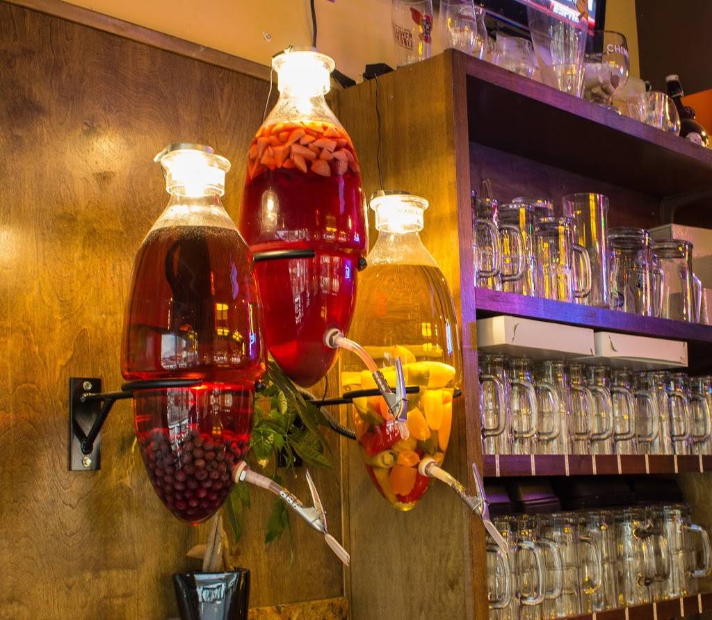 Ruckus Pizza, Pasta and Spirits | restaurant | 8111 Tryon Woods Dr, Cary, NC 27511, USA | 9198513999 OR +1 919-851-3999