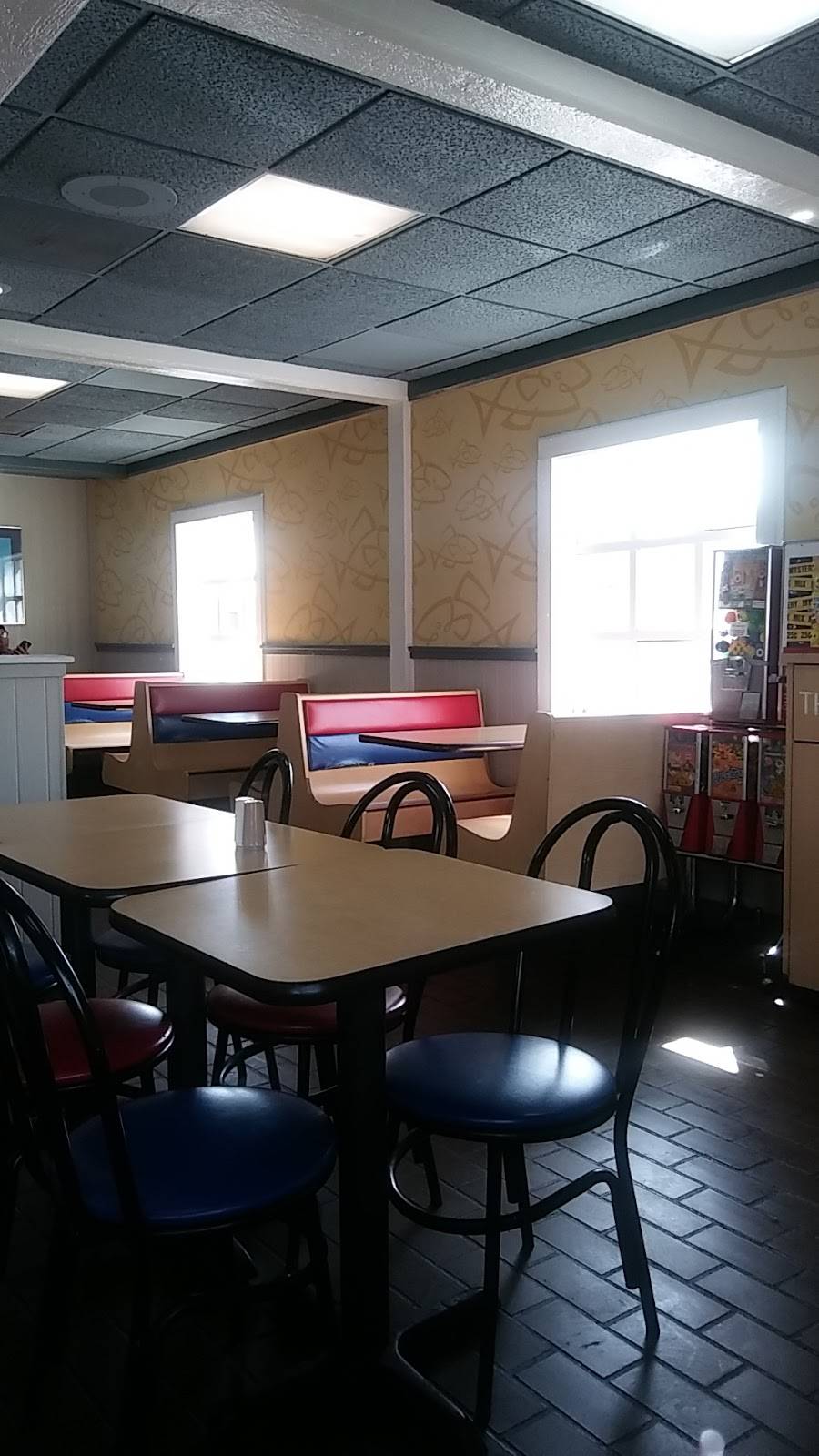 Long John Silvers | restaurant | 5430 Walzem Rd, San Antonio, TX 78218, USA | 2105910652 OR +1 210-591-0652