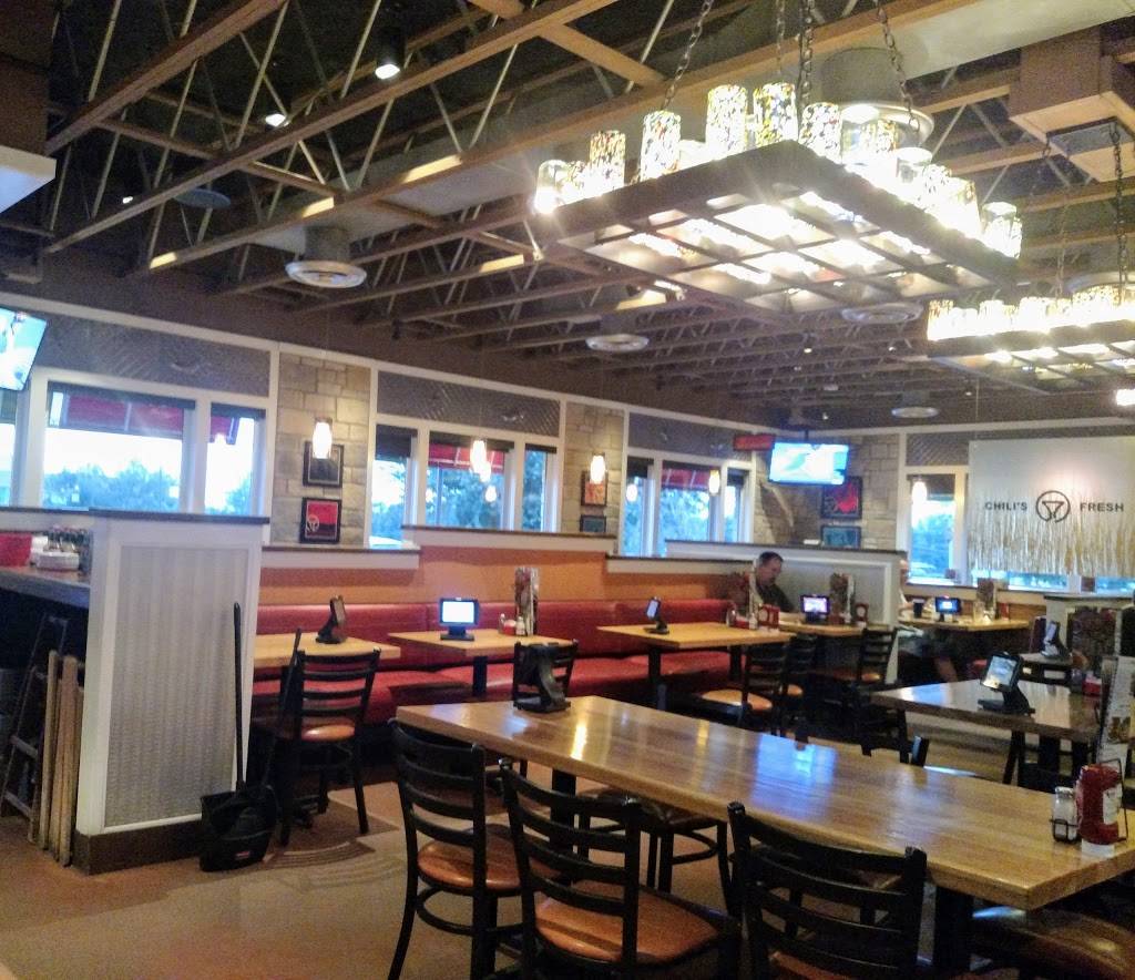 Chilis Grill & Bar | meal takeaway | 1525 Manheim Pike, Lancaster, PA 17601, USA | 7175602142 OR +1 717-560-2142